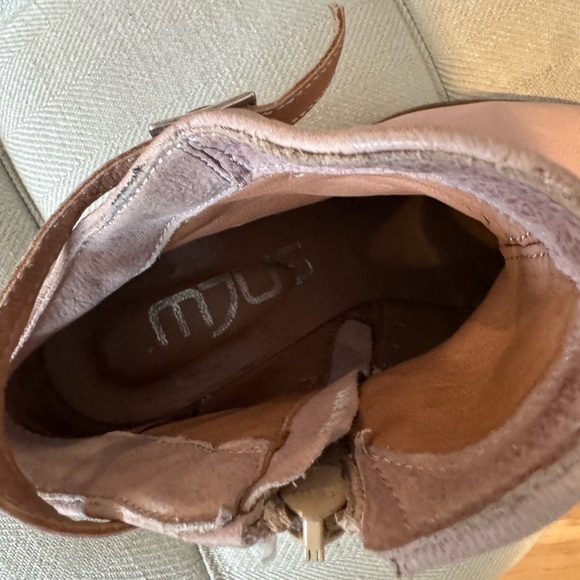 Mjus Italian blush bootie - Picture 2 of 6